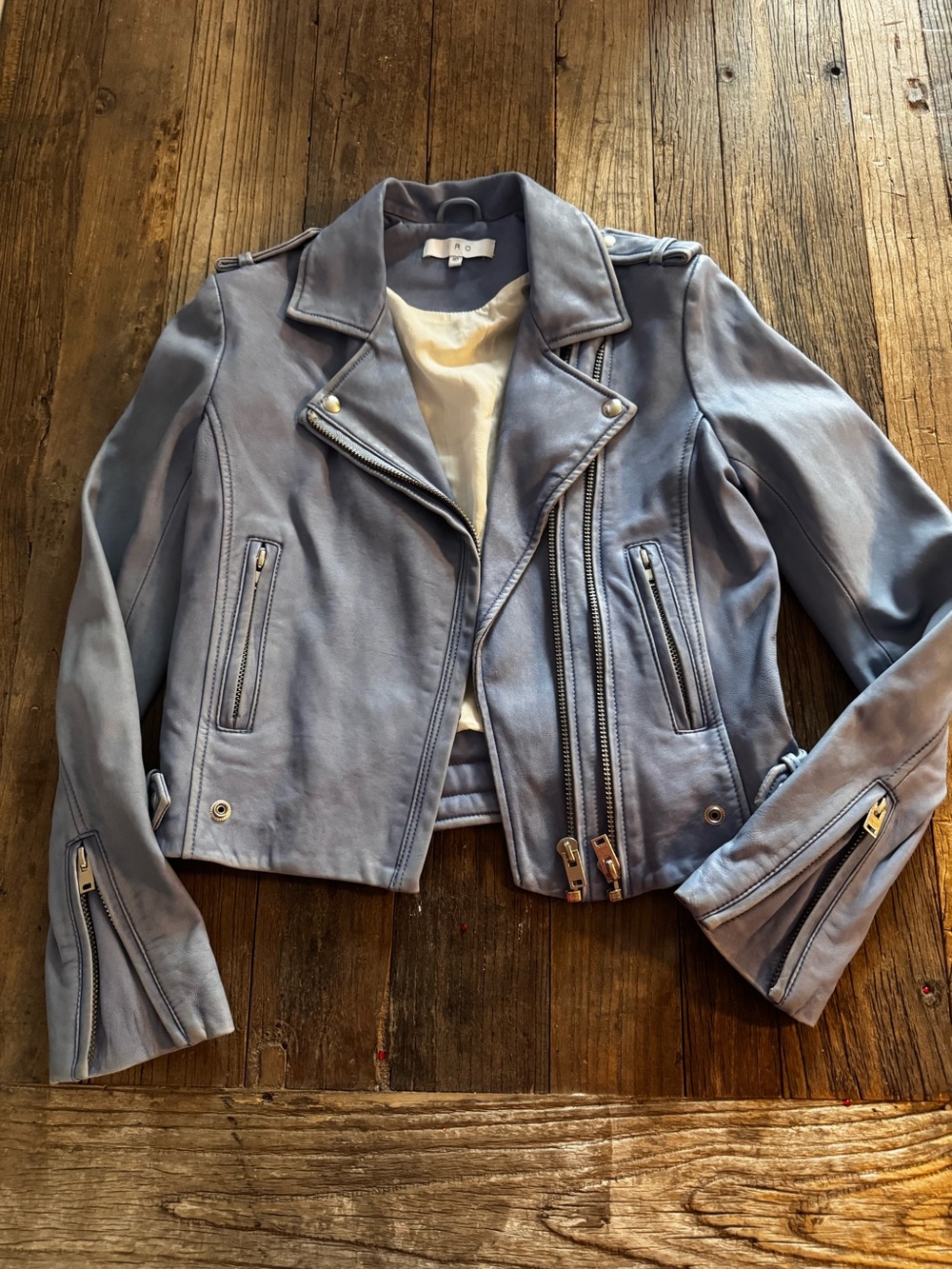 IRO BLUE LEATHER JACKET. SIZE 40. 🩵
